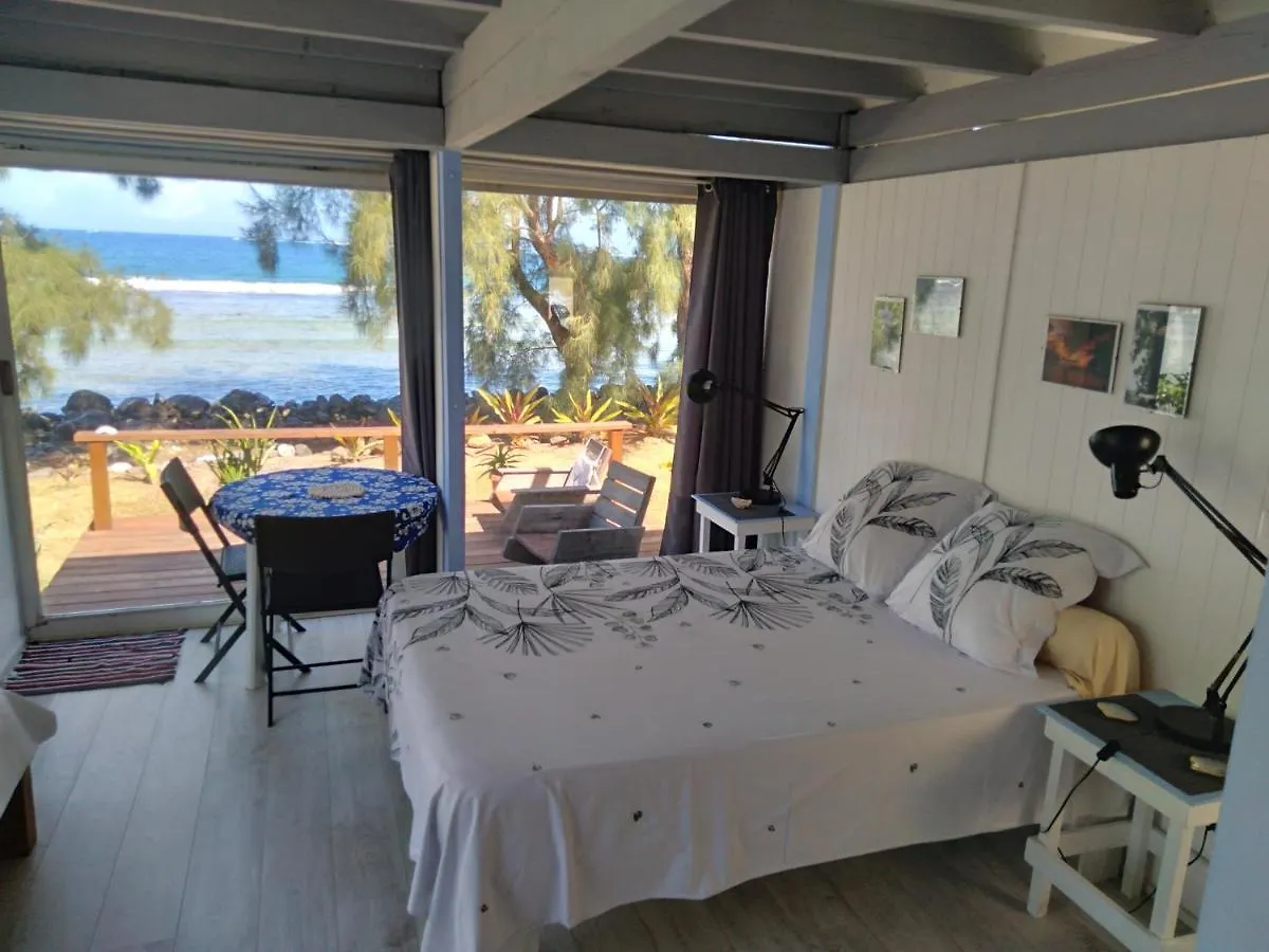Bungalow Les Pieds Ds L Eau, La Maison Bleue Moorea Alloggio in famiglia